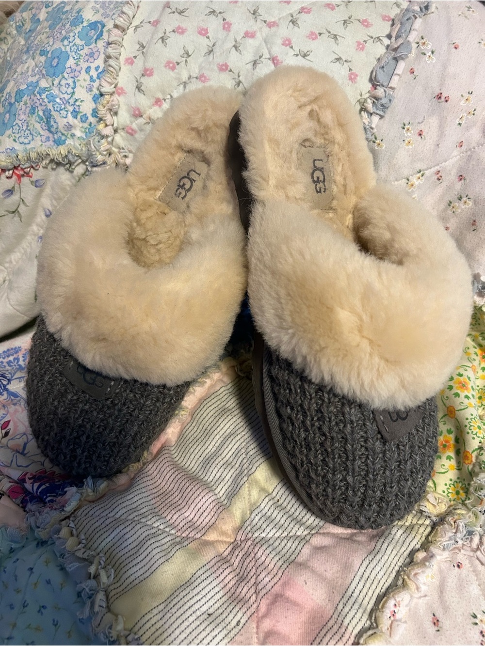 UGG Women's Gray Knit Slippers W/Cream Shearling Trim & Rubber Soles, Sz 8